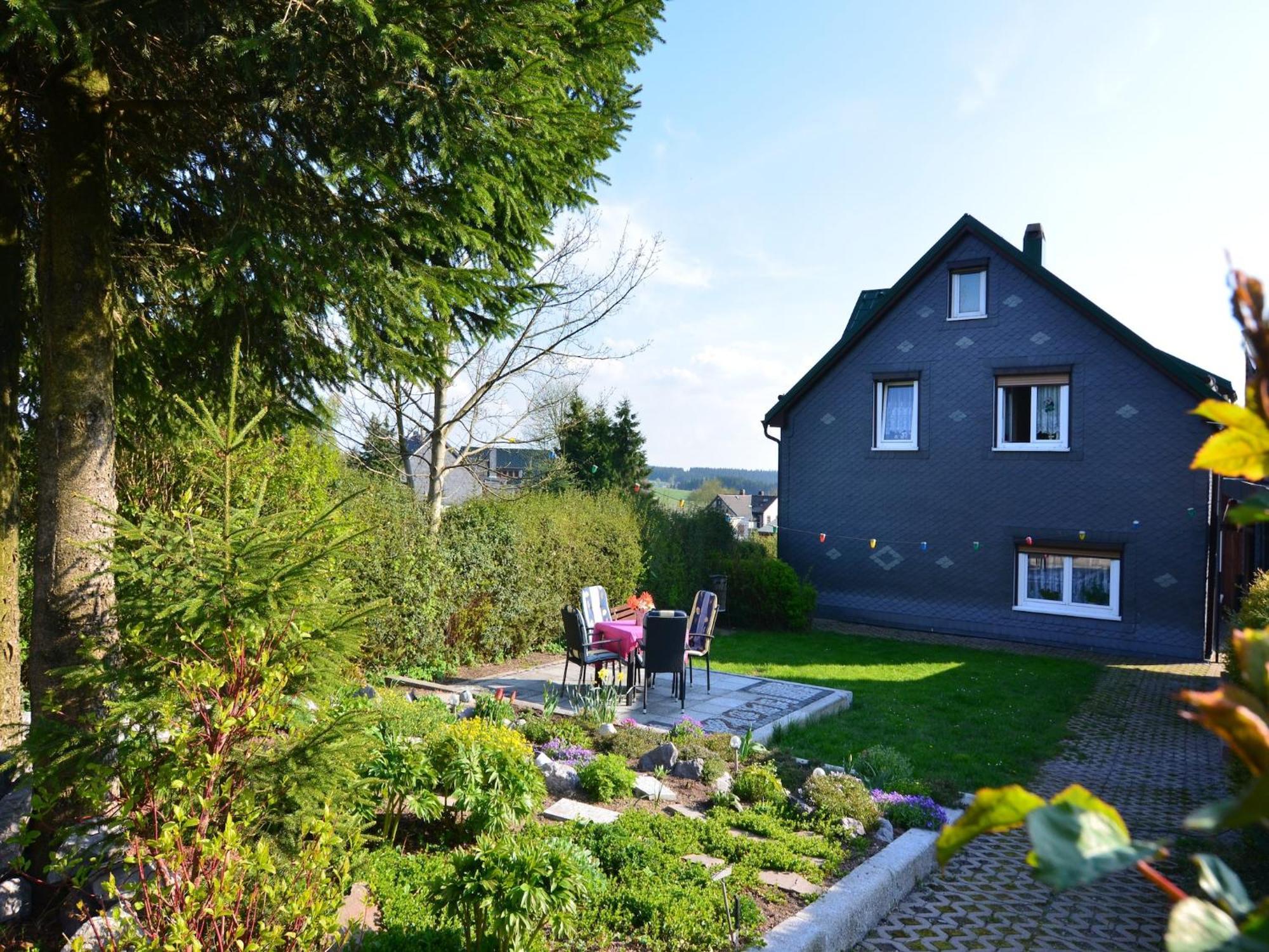 Holiday Home In Neustadt Am Rennsteig With Pond Exterior photo