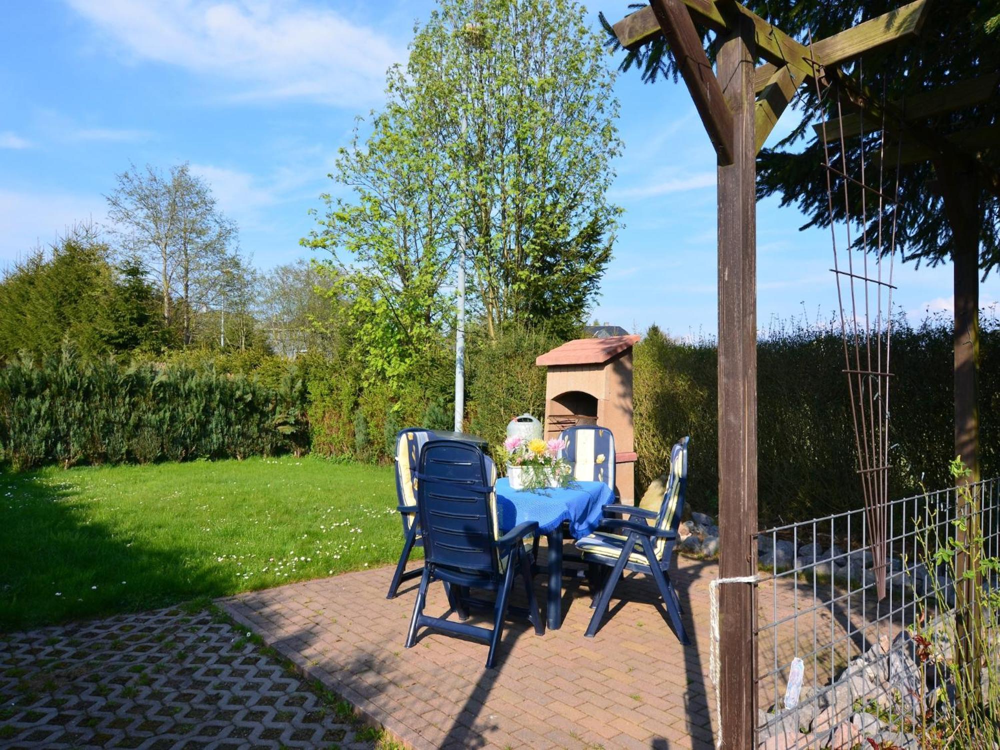 Holiday Home In Neustadt Am Rennsteig With Pond Exterior photo