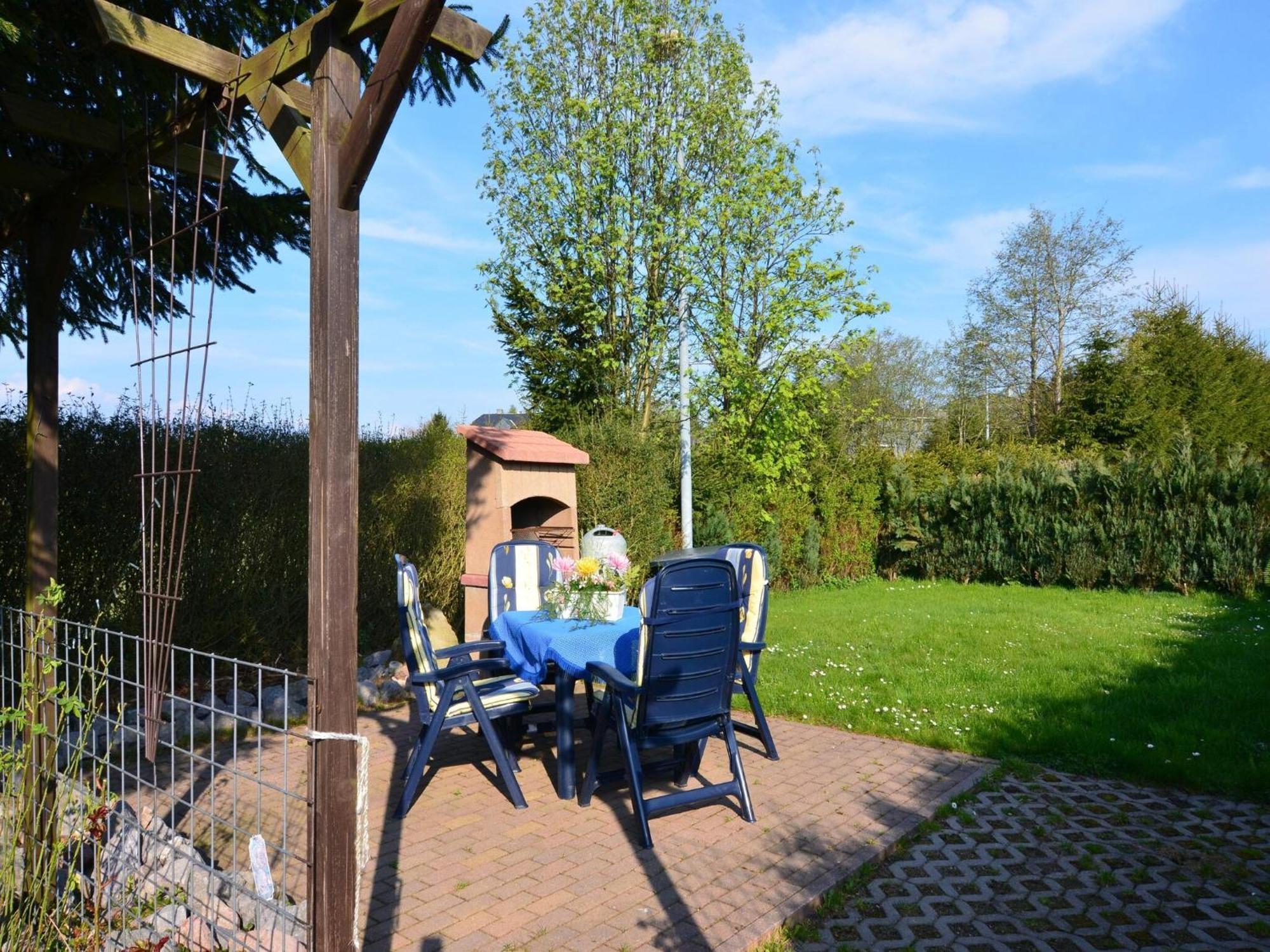 Holiday Home In Neustadt Am Rennsteig With Pond Exterior photo