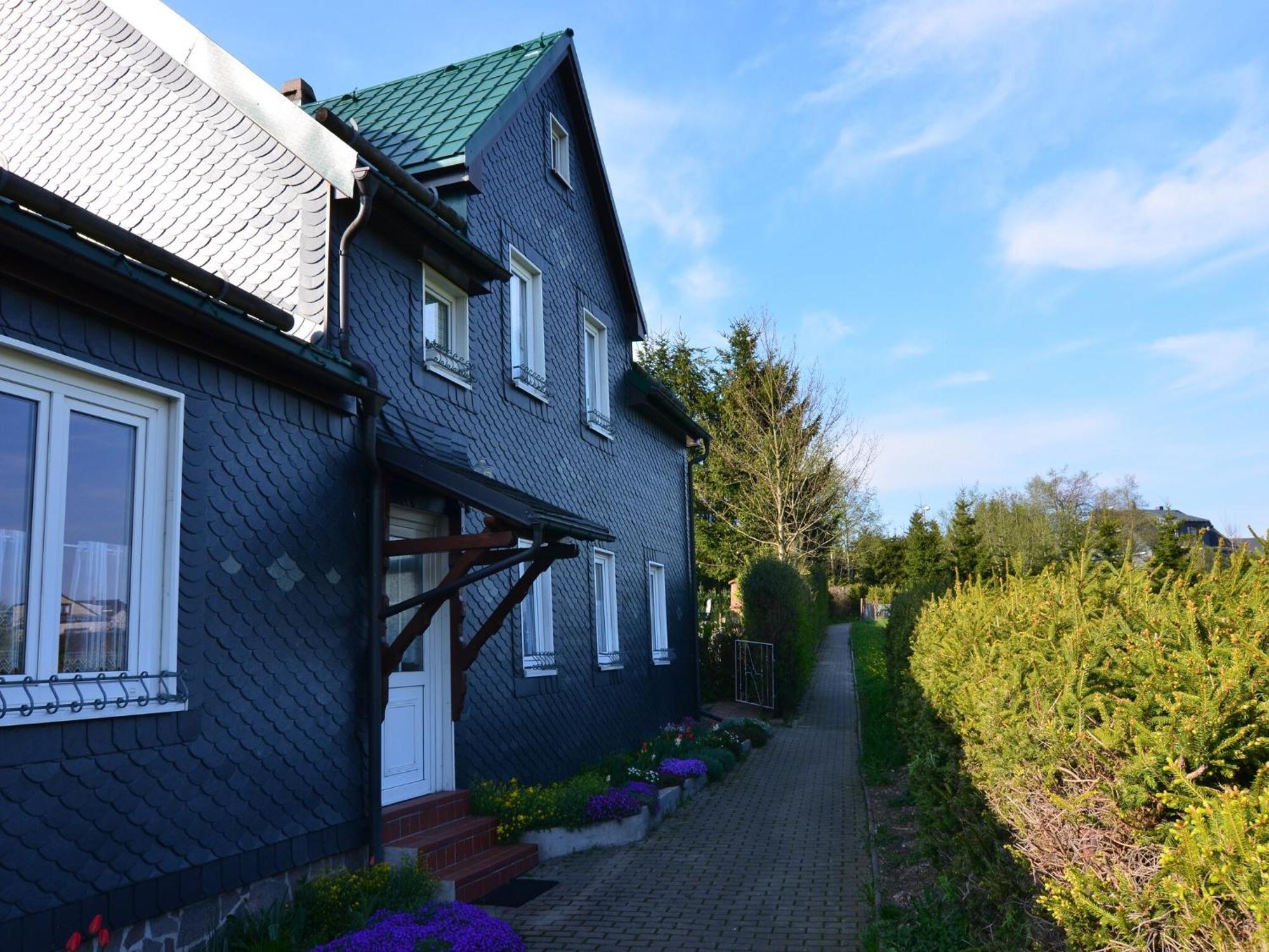 Holiday Home In Neustadt Am Rennsteig With Pond Exterior photo
